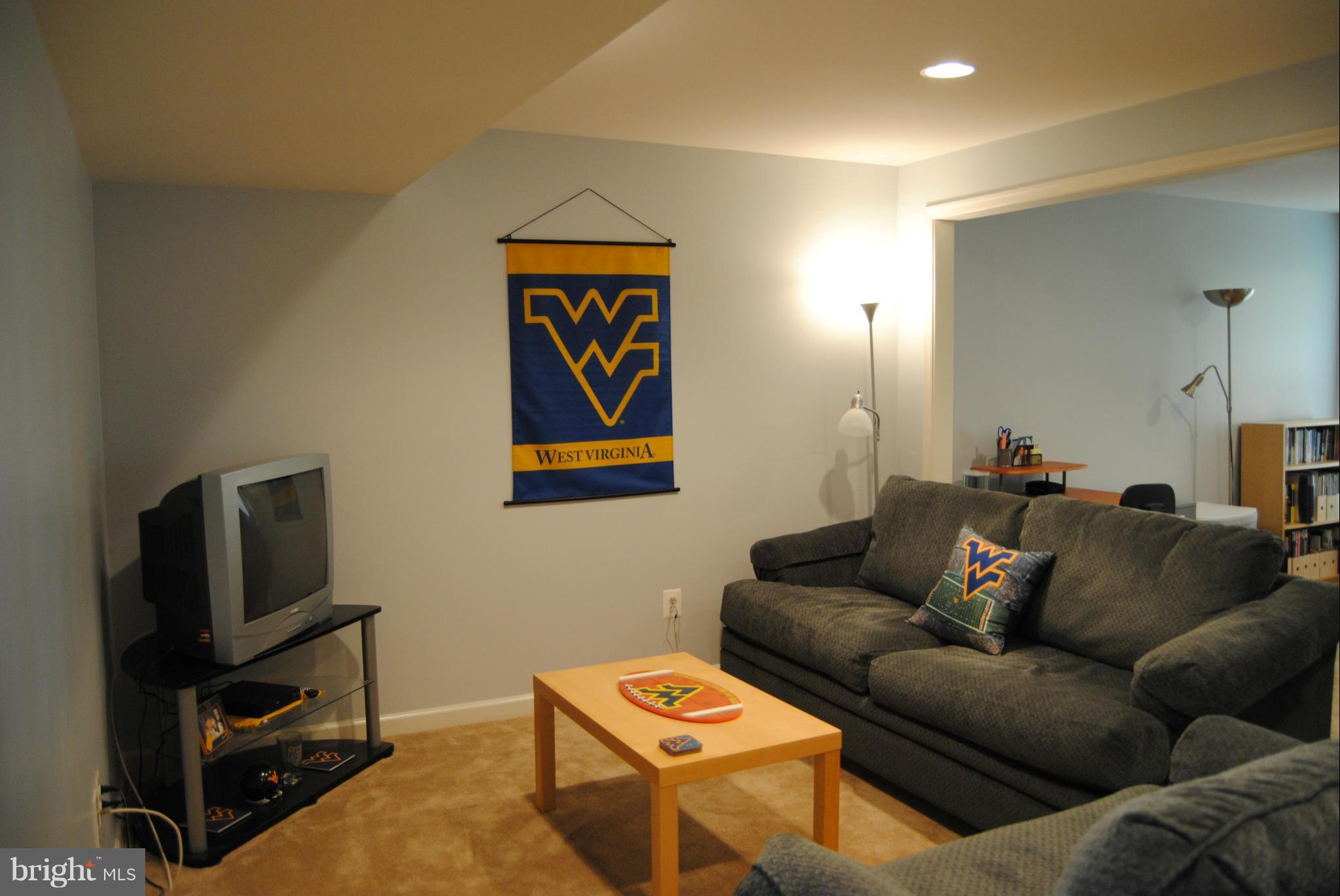 LAKELAND PLACE - Residential