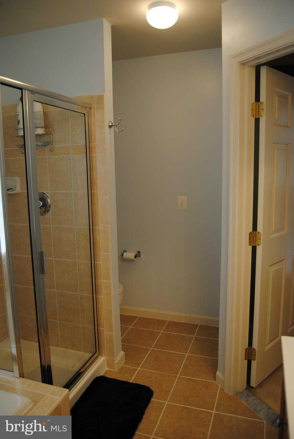 LAKELAND PLACE - Residential