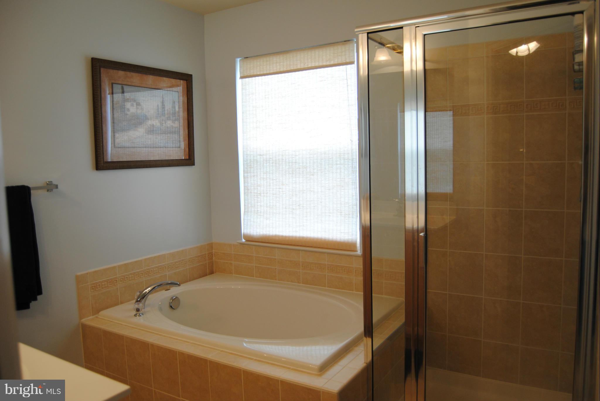 LAKELAND PLACE - Residential