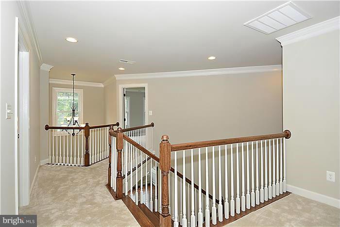 CARDINAL GLEN - Residential