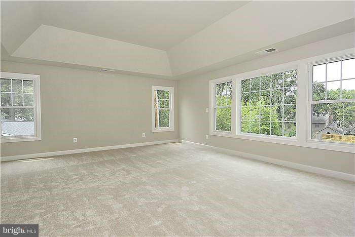 CARDINAL GLEN - Residential