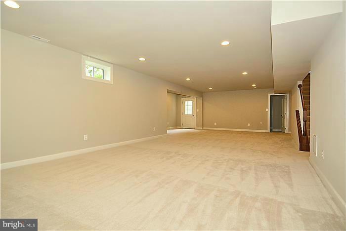 CARDINAL GLEN - Residential