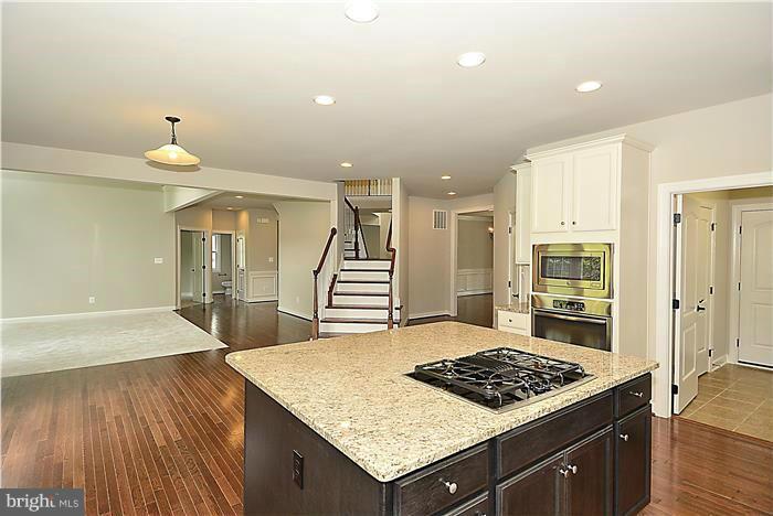 CARDINAL GLEN - Residential