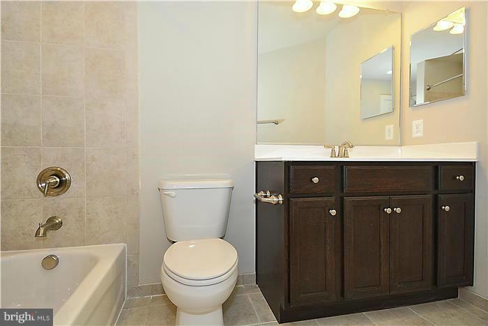 CARDINAL GLEN - Residential