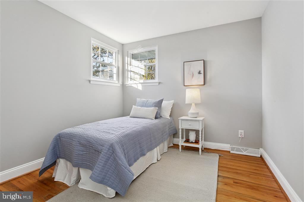 KINGS POINT - Residential