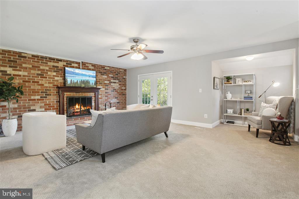 KINGS POINT - Residential