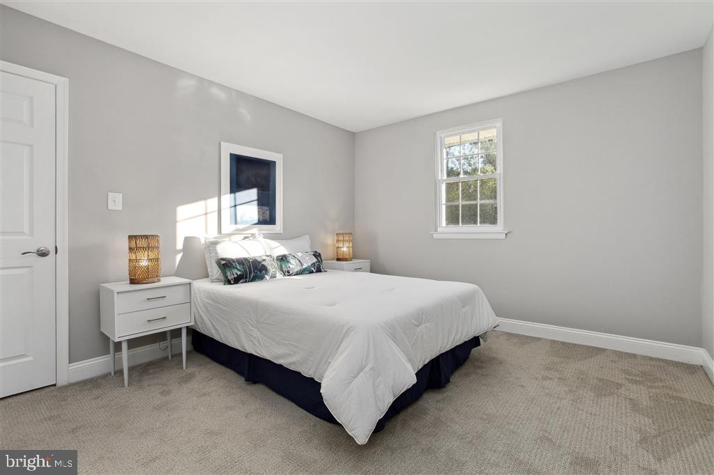 KINGS POINT - Residential