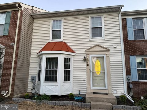 Photo of 1518 Beverly Court, FREDERICK, MD 21701 (MLS # MDFR2069416) Photo of 1518 Beverly Court, FREDERICK, MD 21701 (MLS # MDFR2069416)