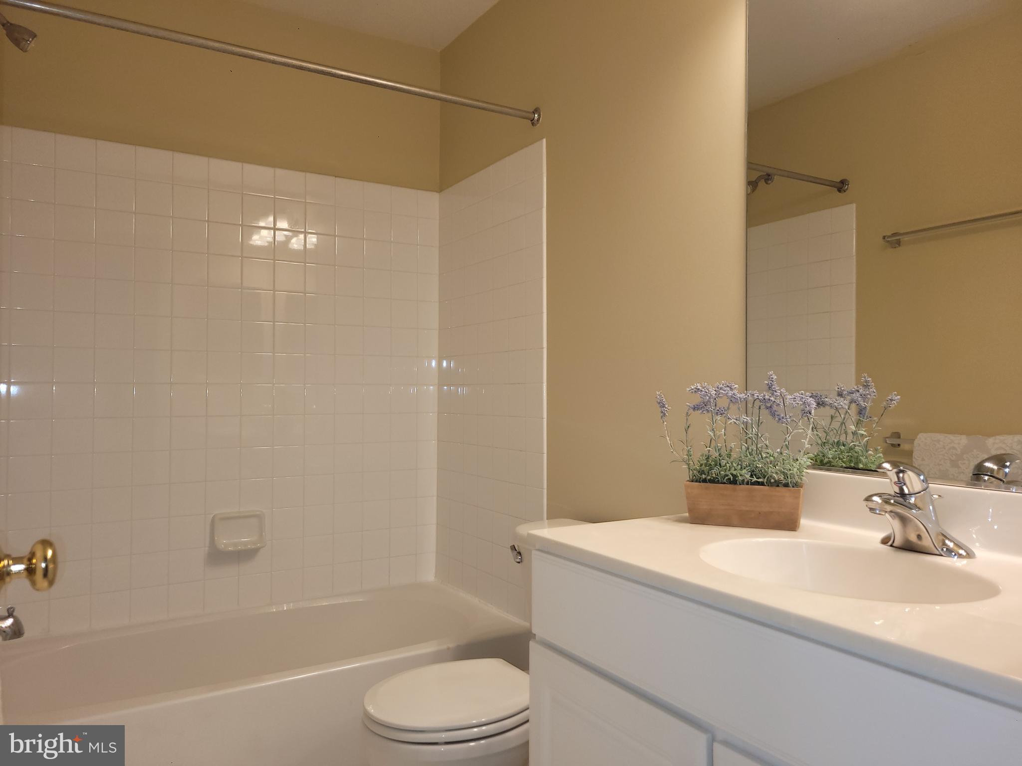 FAIRCREST - Residential Lease