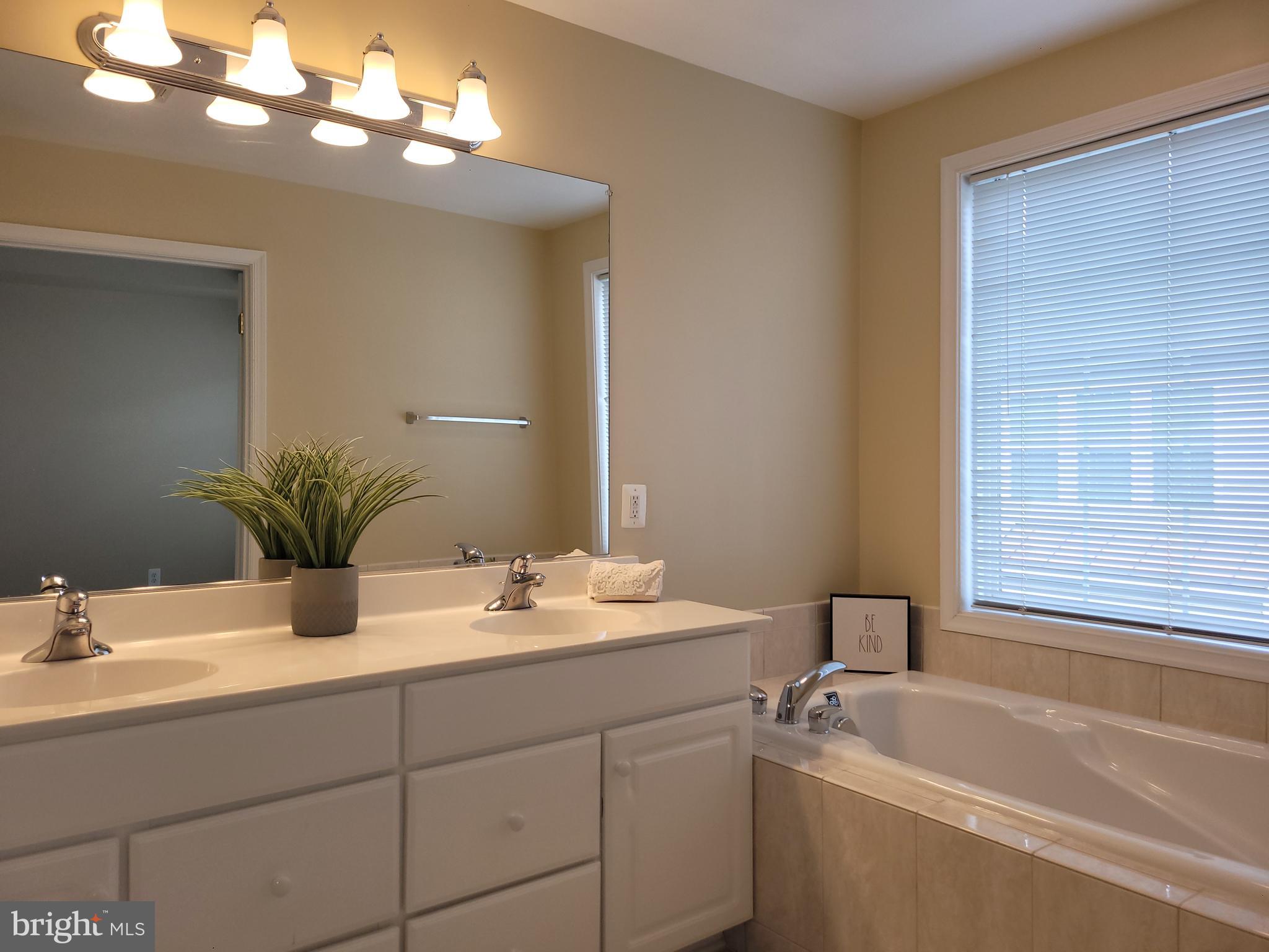 FAIRCREST - Residential Lease