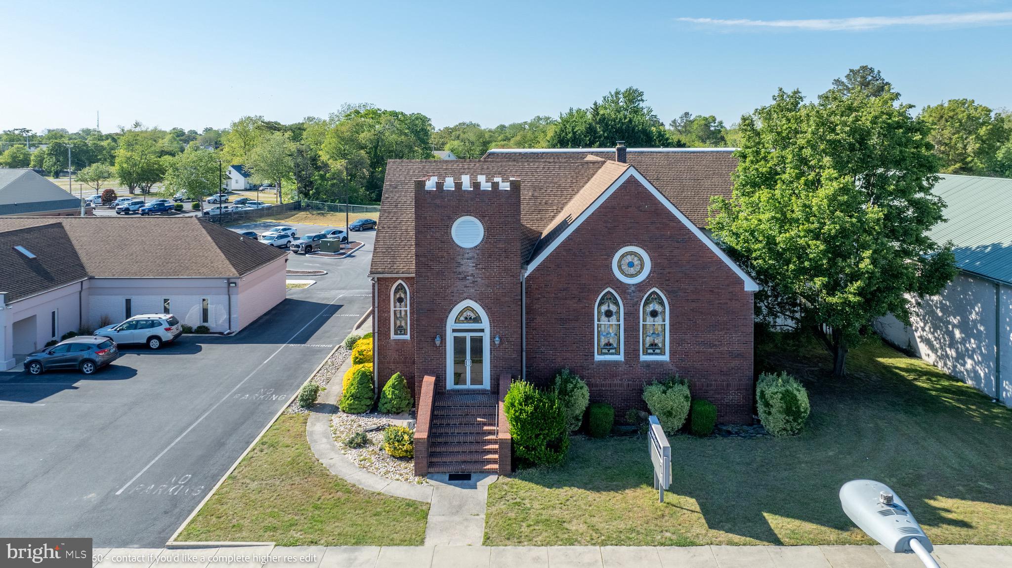 729 E MAIN STREET