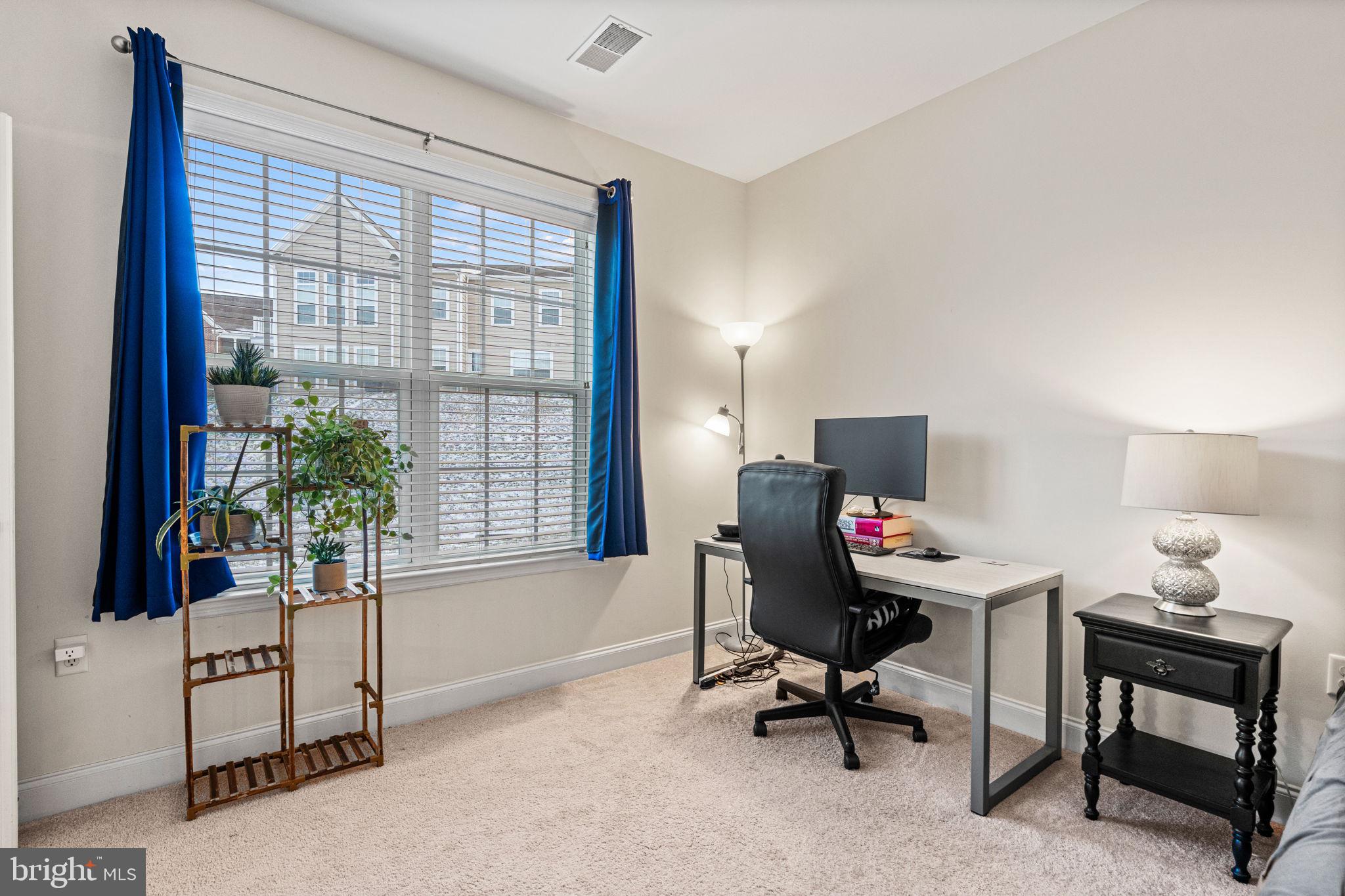 DEER RUN COMMONS - Residential