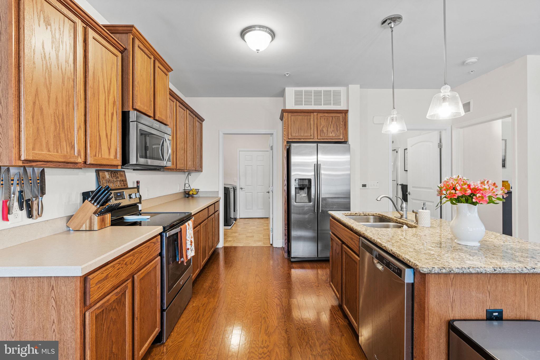 DEER RUN COMMONS - Residential