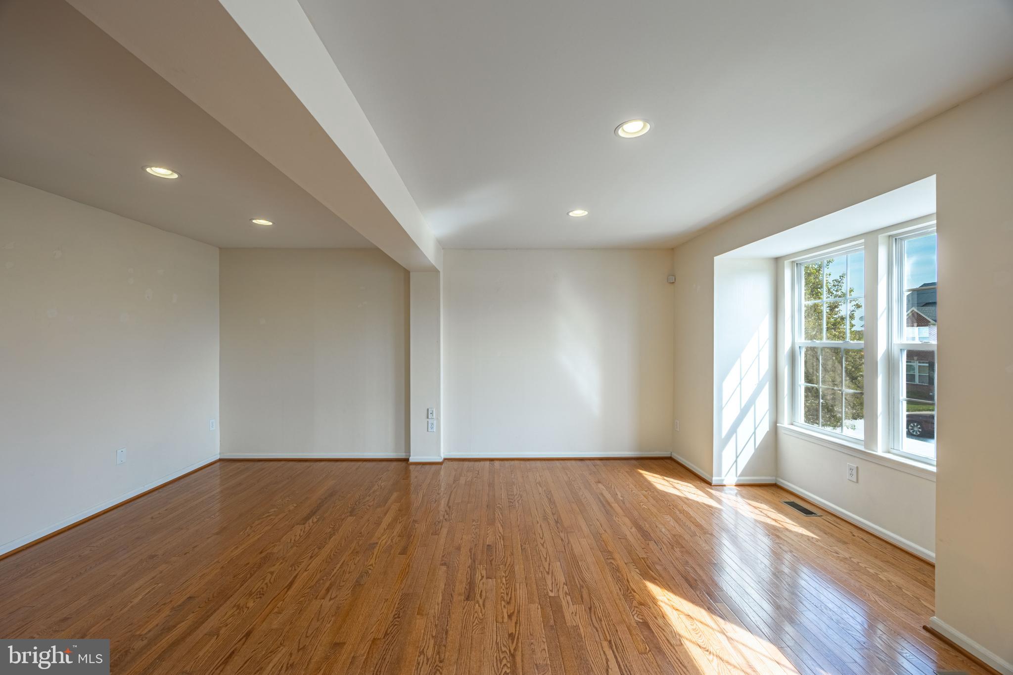 NORTHFIELD - Residential