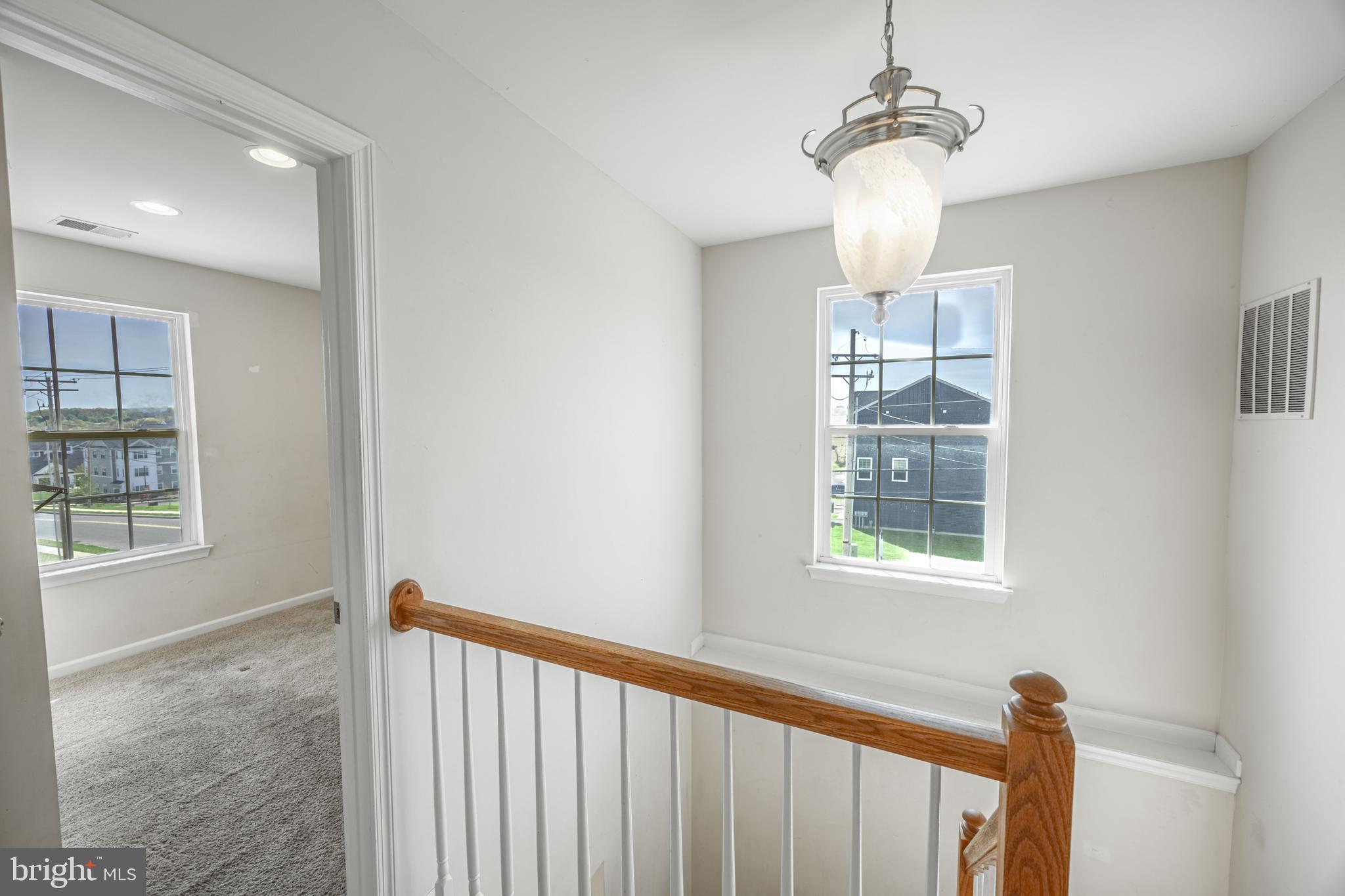 NORTHFIELD - Residential