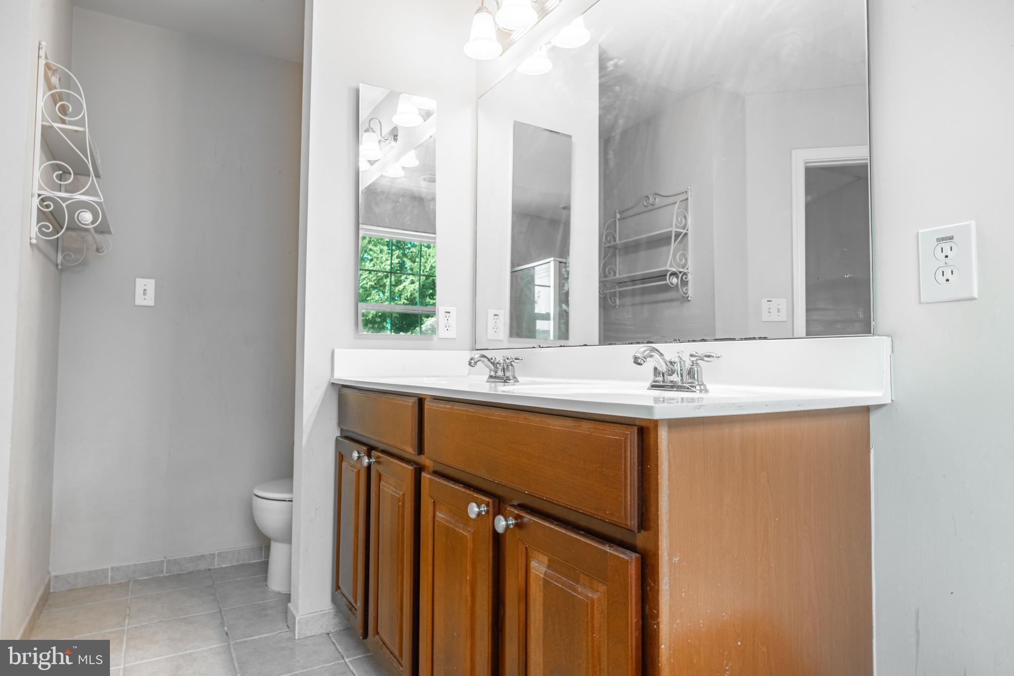 NORTHFIELD - Residential