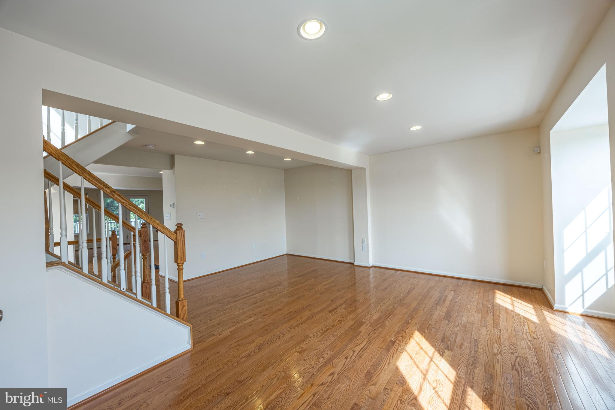 NORTHFIELD - Residential