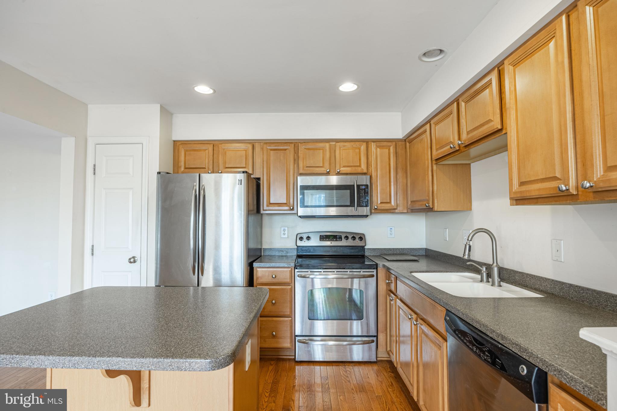 NORTHFIELD - Residential