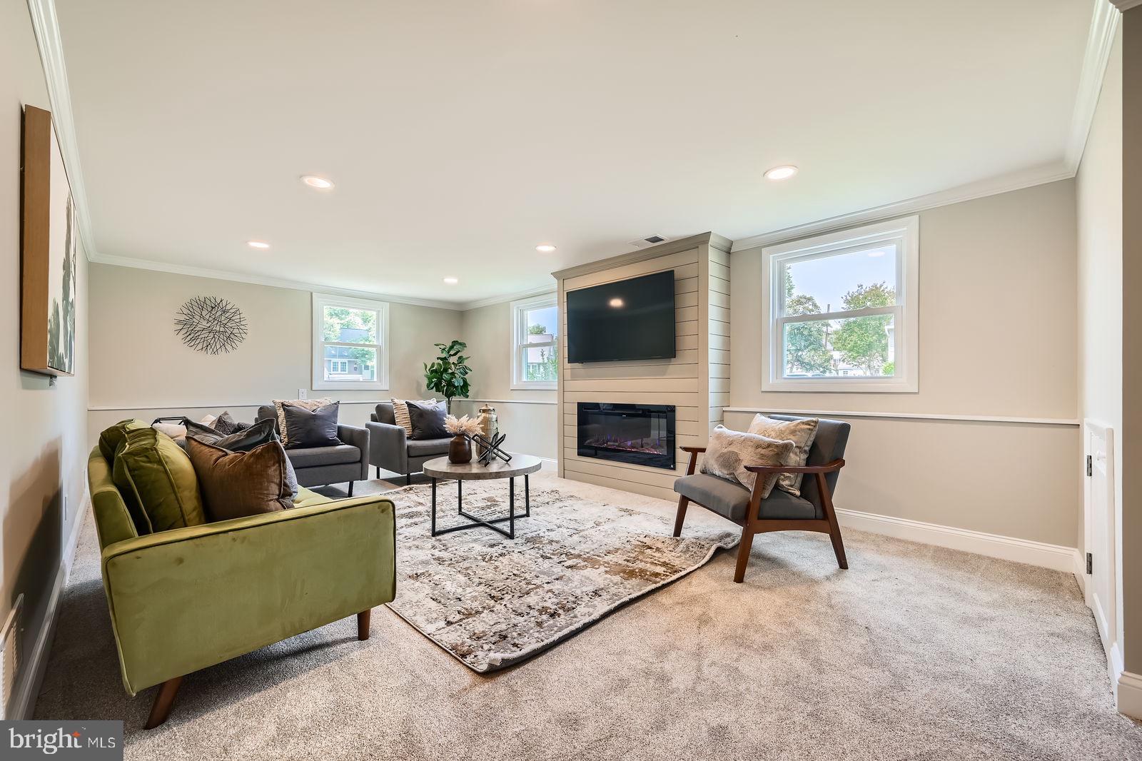 THORNLEIGH - Residential