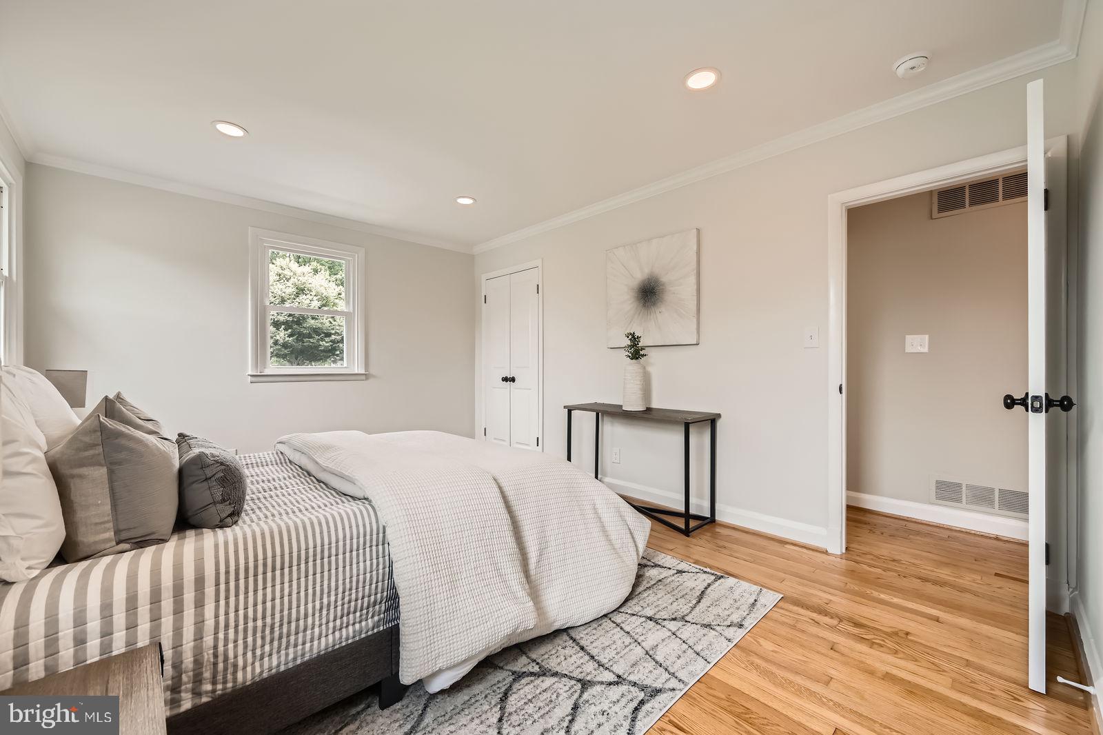 THORNLEIGH - Residential