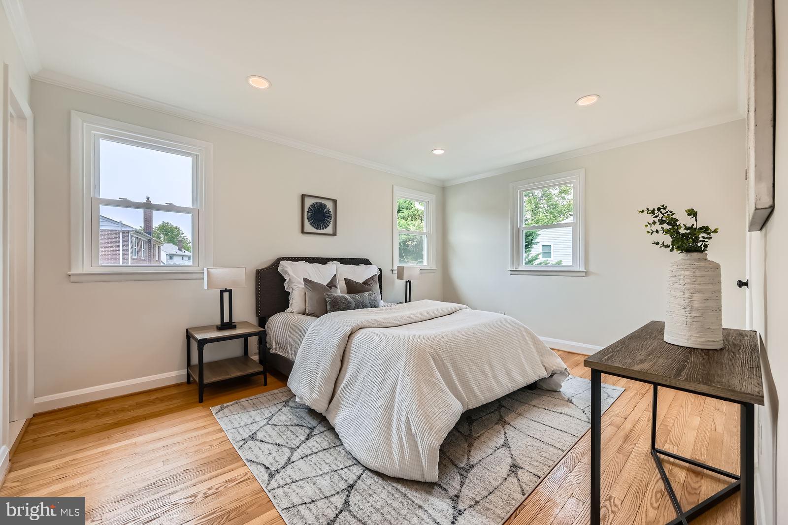 THORNLEIGH - Residential