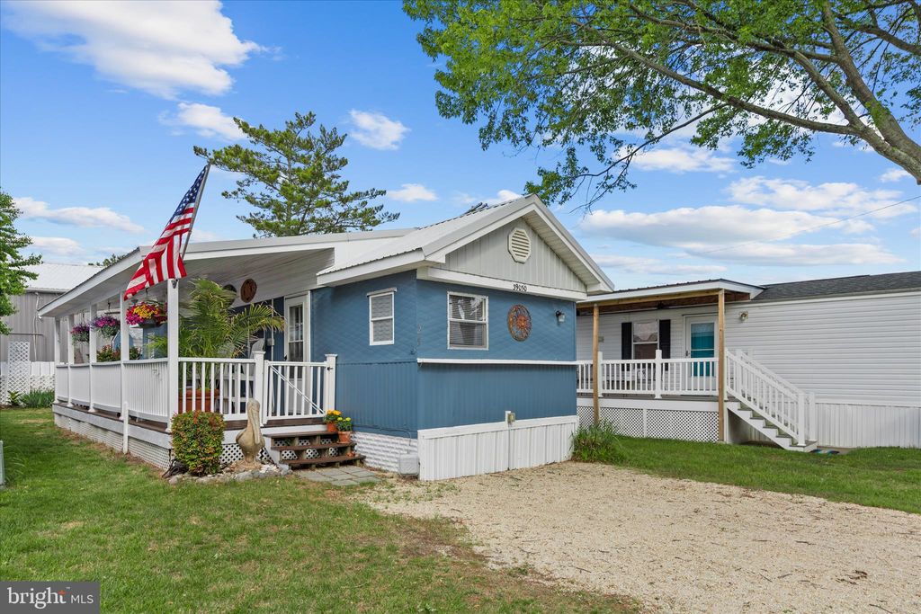 Photo of 39050 Mason Dixon Court Place, FENWICK ISLAND, DE 19944 (MLS # DESU2111748)