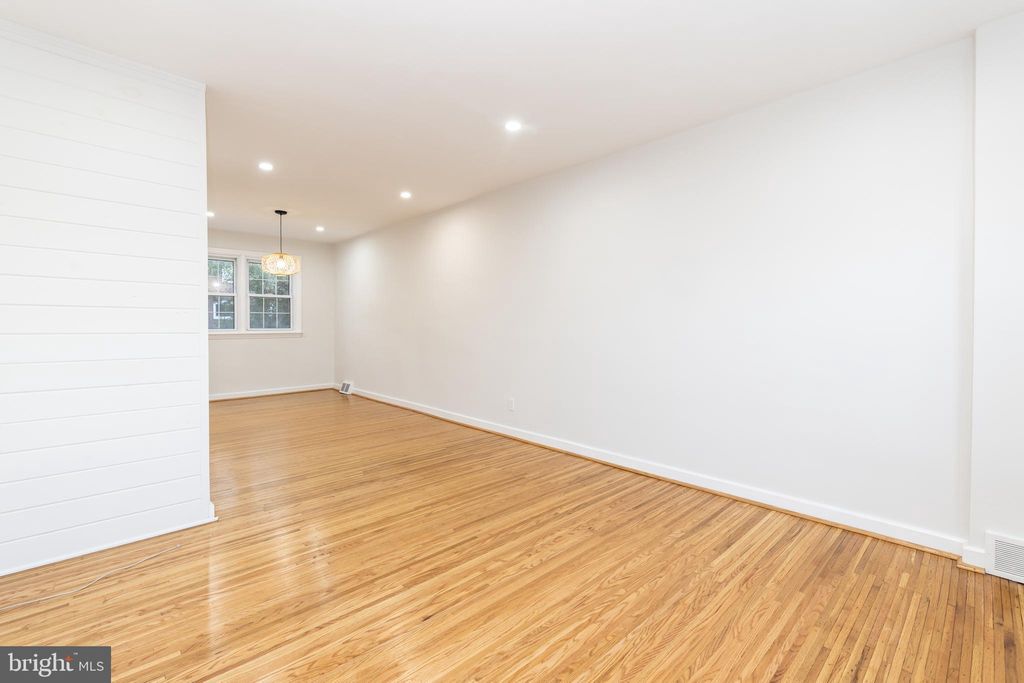 Photo of 3432 Valley Green Drive, DREXEL HILL, PA 19026 (MLS # PADE2101980)