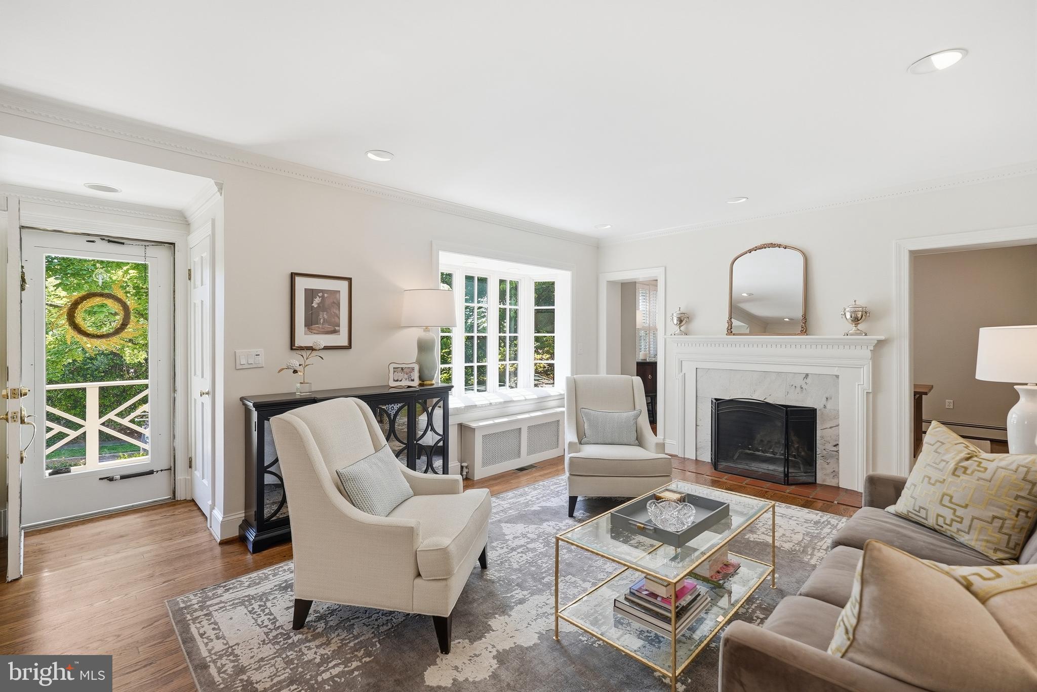 CHEVY CHASE - Residential