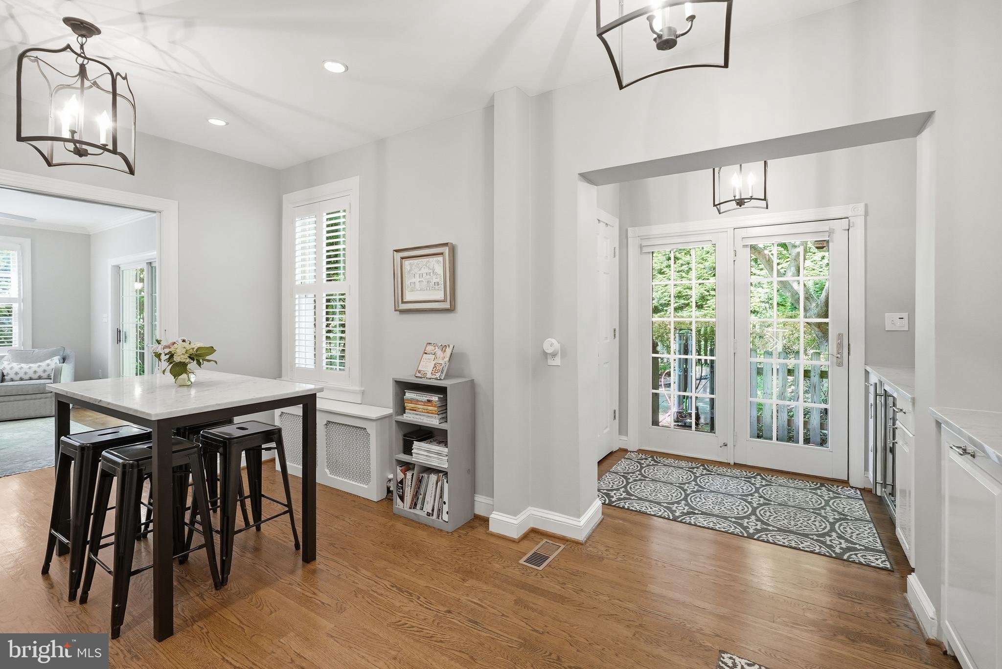 CHEVY CHASE - Residential