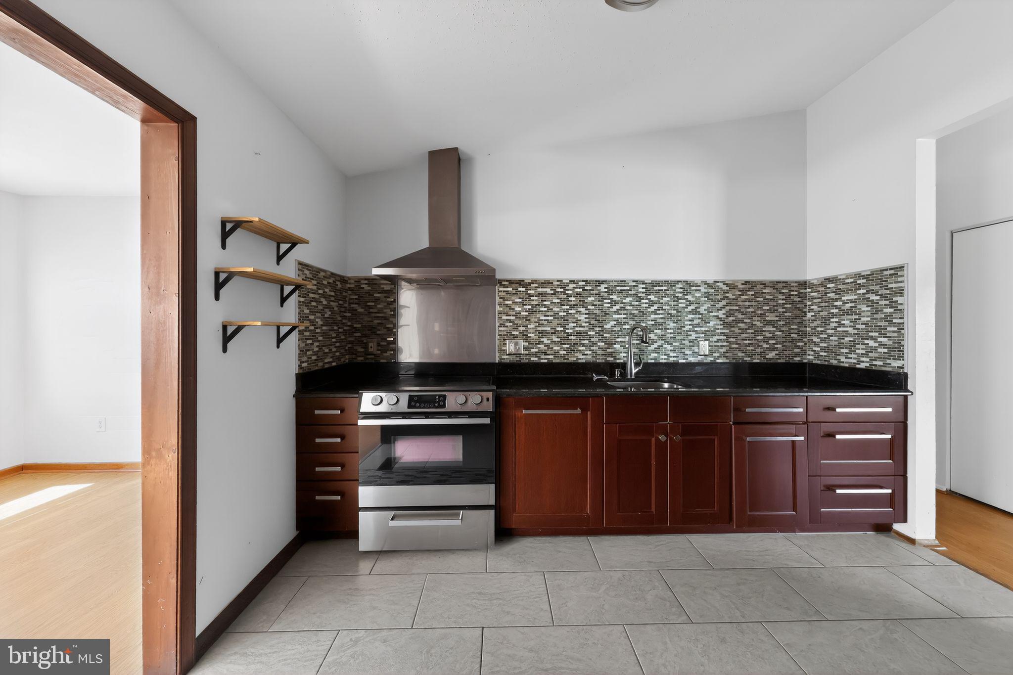 KINGS CROFT - Residential