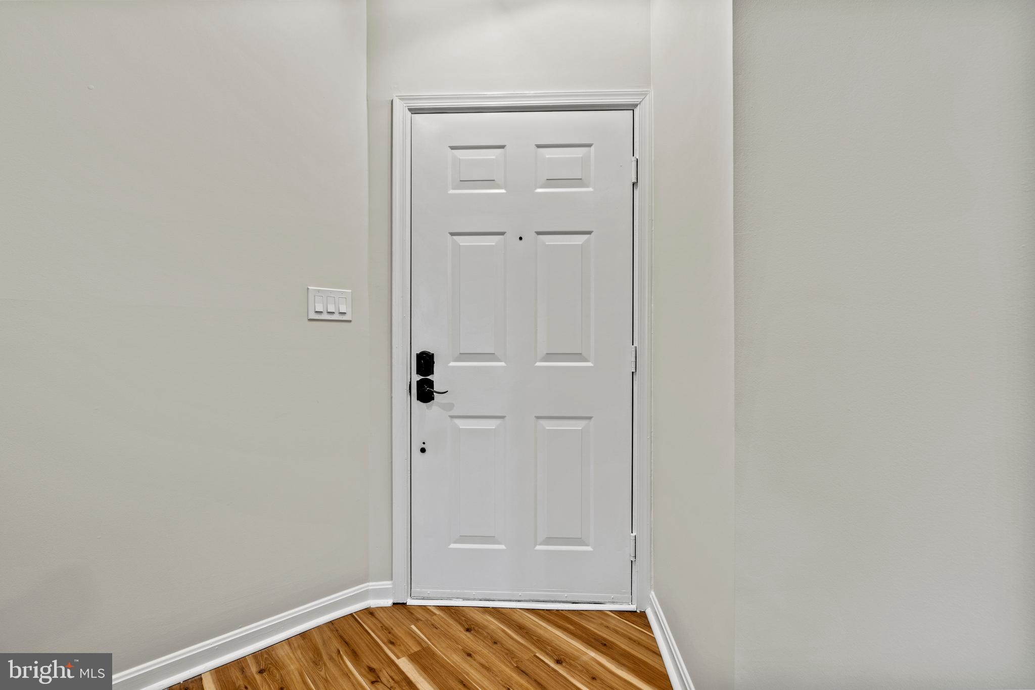 1304 GARDEN WALL CIRCLE B 105