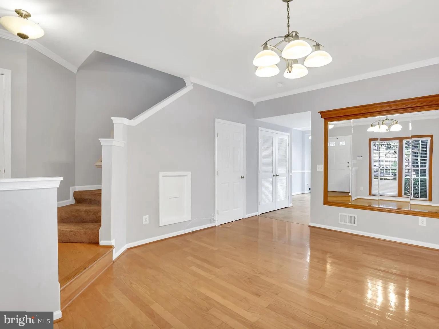 ASHBURN VILLAGE - Residential Lease