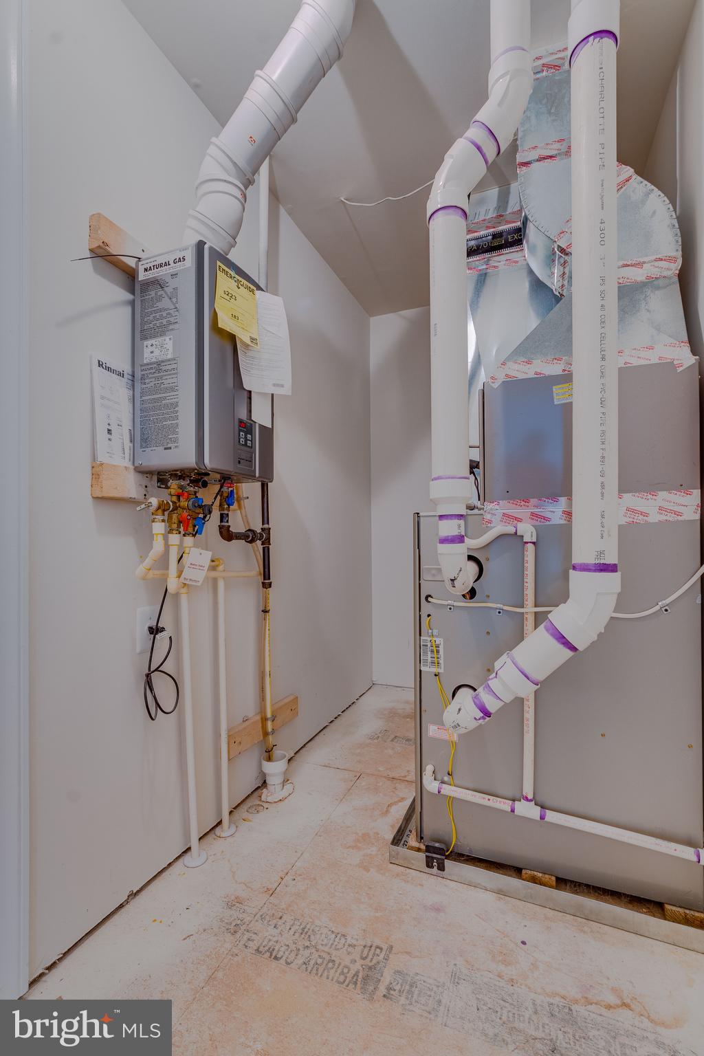 TOLLGATE VILLAGE - Residential