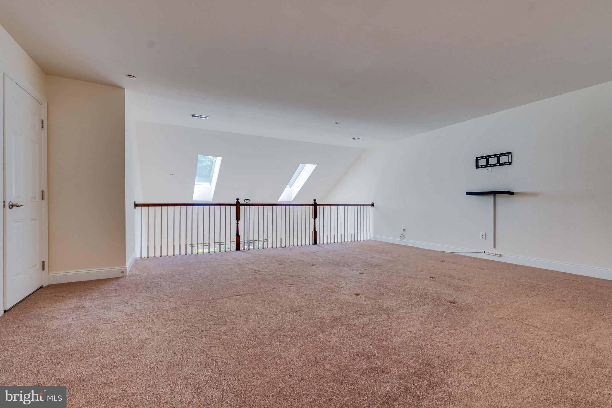 TOLLGATE VILLAGE - Residential