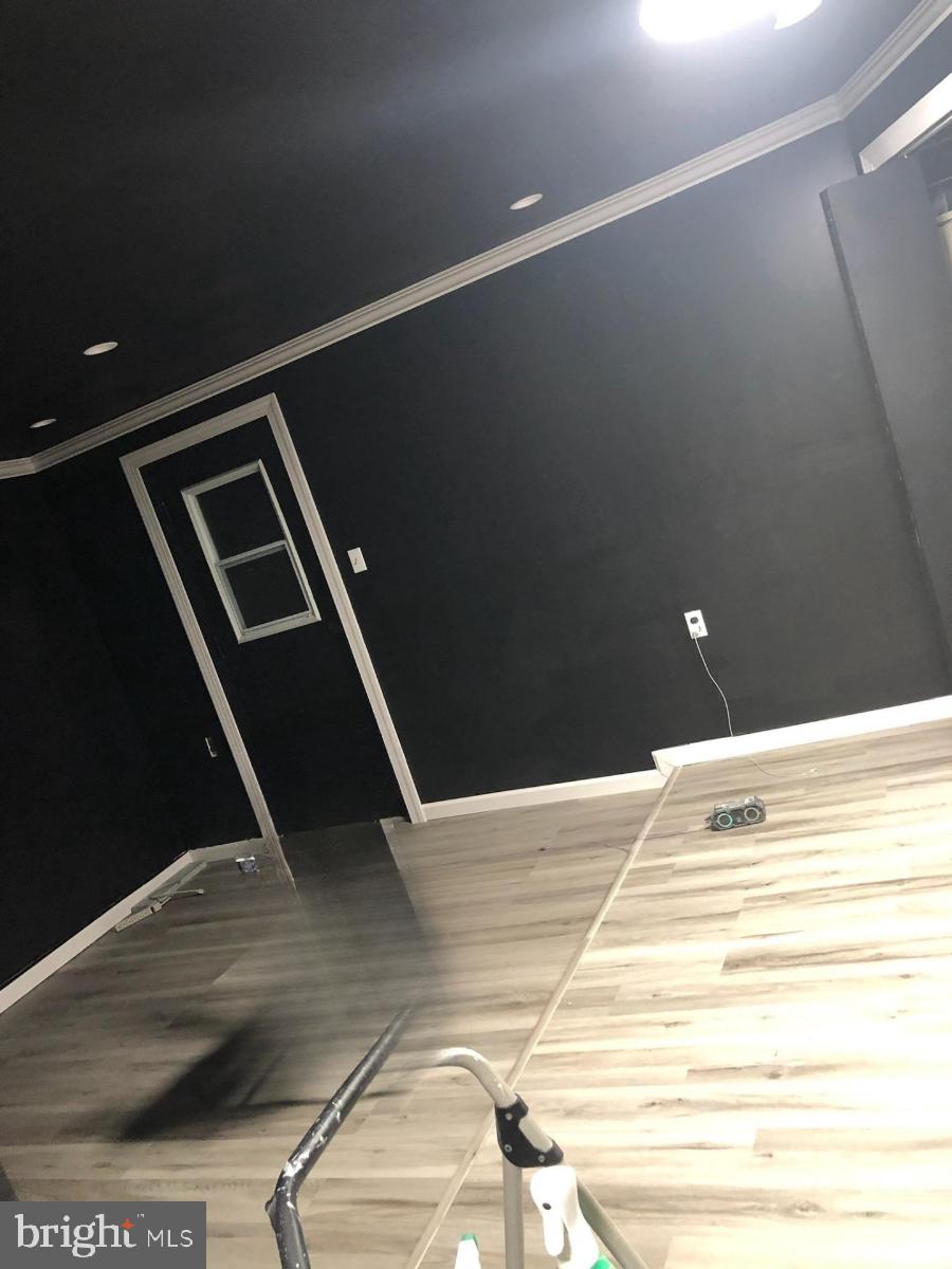 SOUTH HAMPTON - Residential