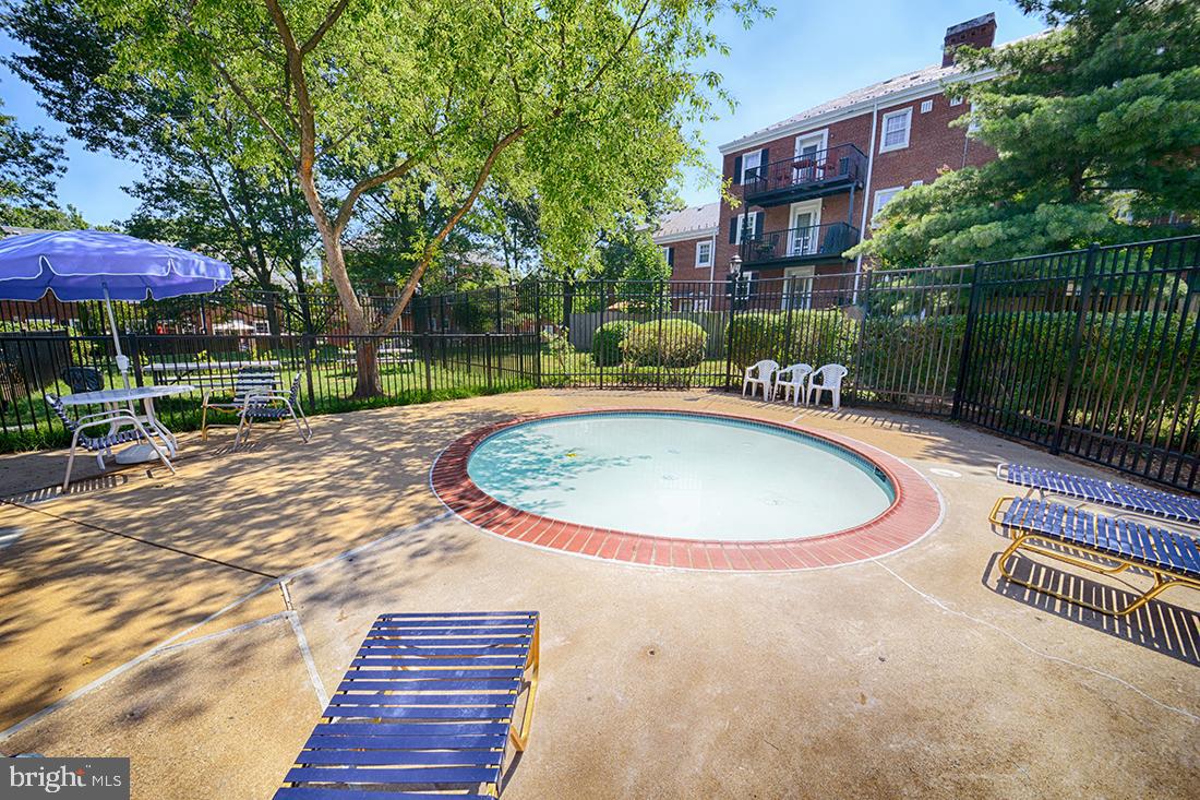 FAIRLINGTON VILLAGES - Residential Lease