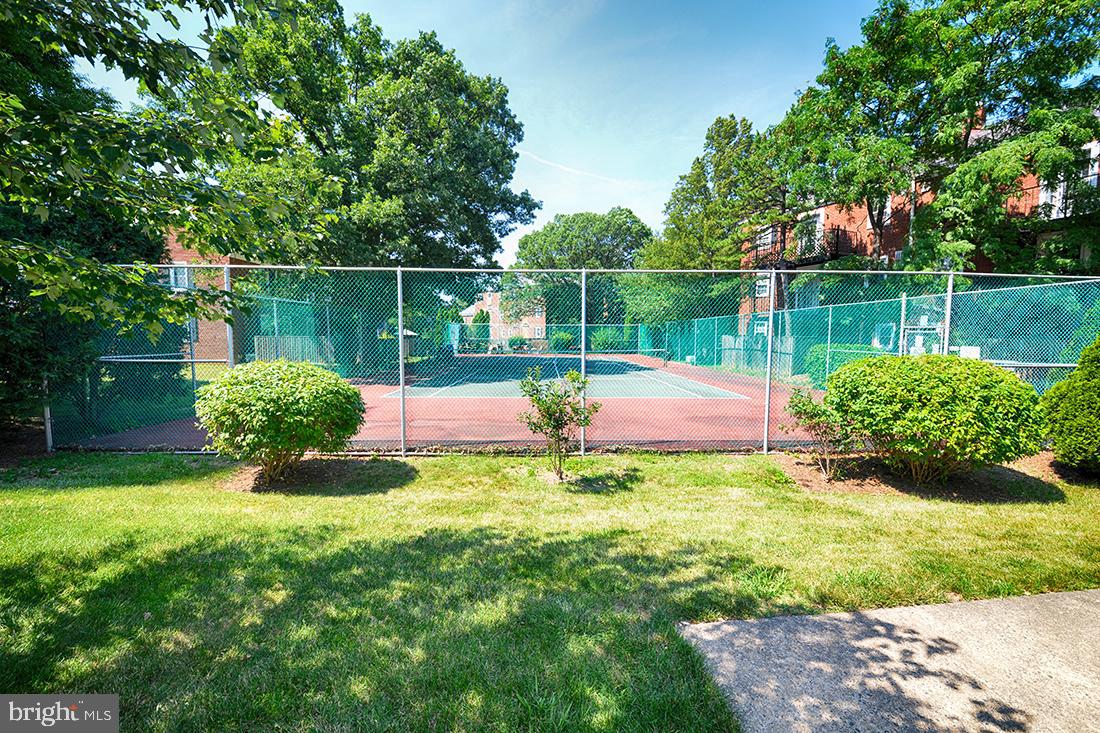 FAIRLINGTON VILLAGES - Residential Lease