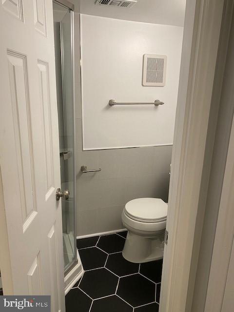 FAIRLINGTON VILLAGES - Residential Lease