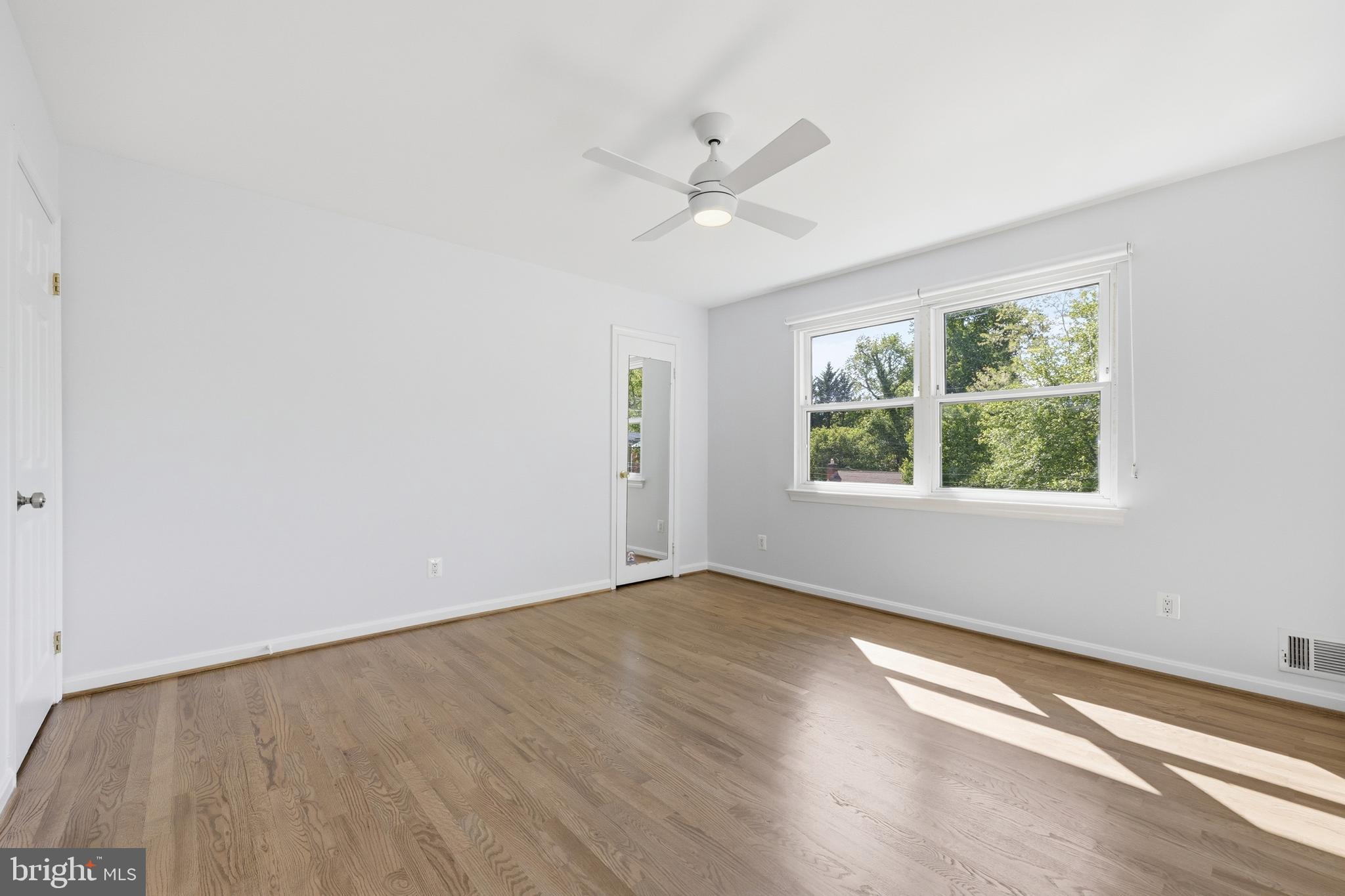 KENSINGTON HEIGHTS - Residential