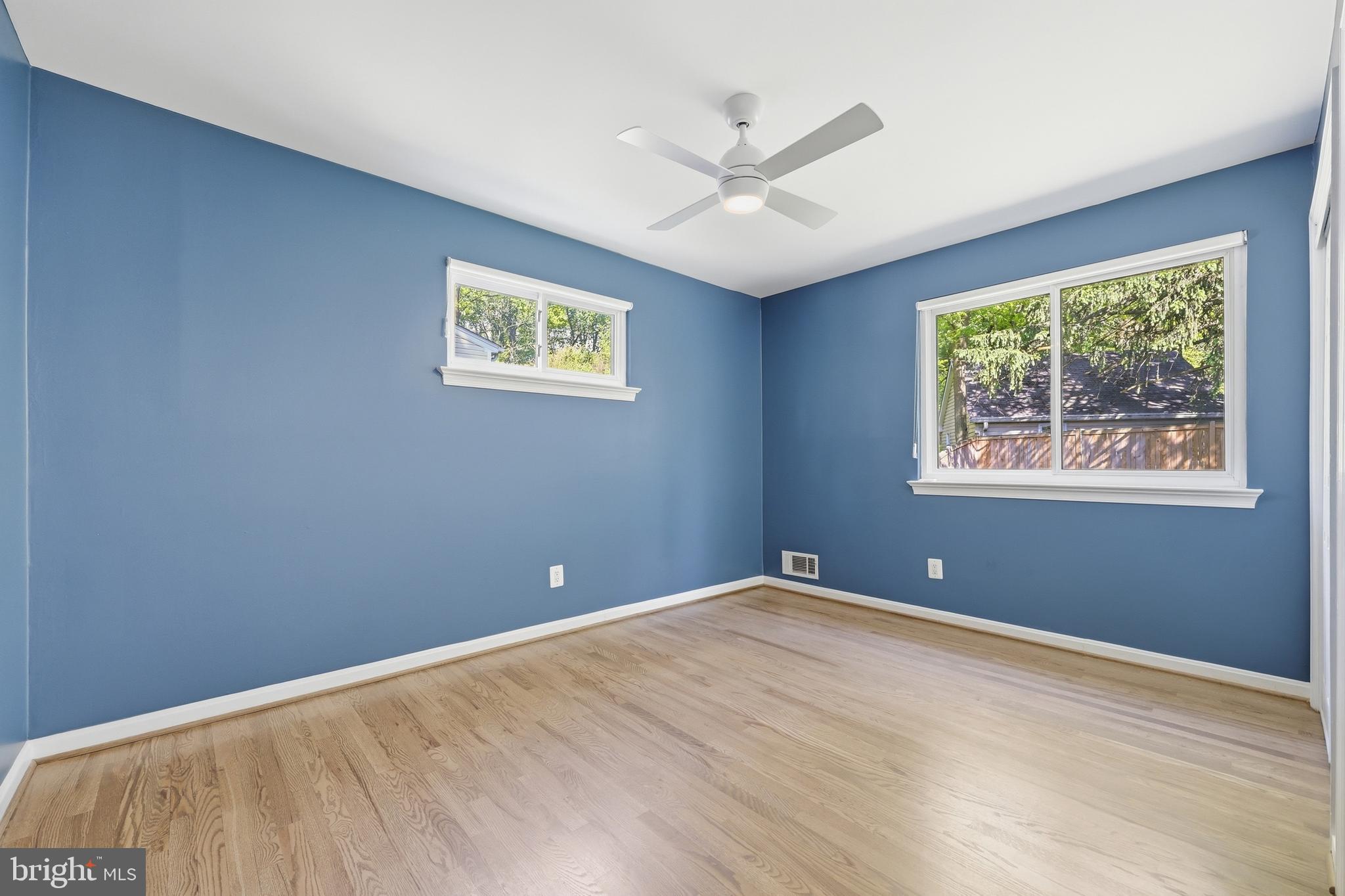 KENSINGTON HEIGHTS - Residential