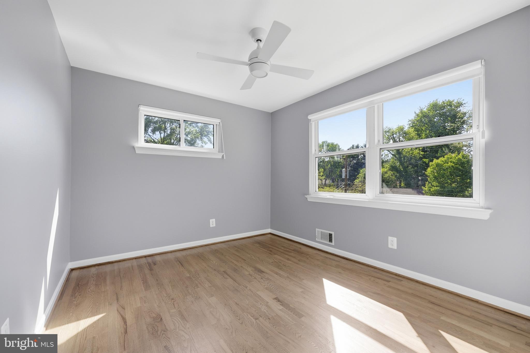 KENSINGTON HEIGHTS - Residential