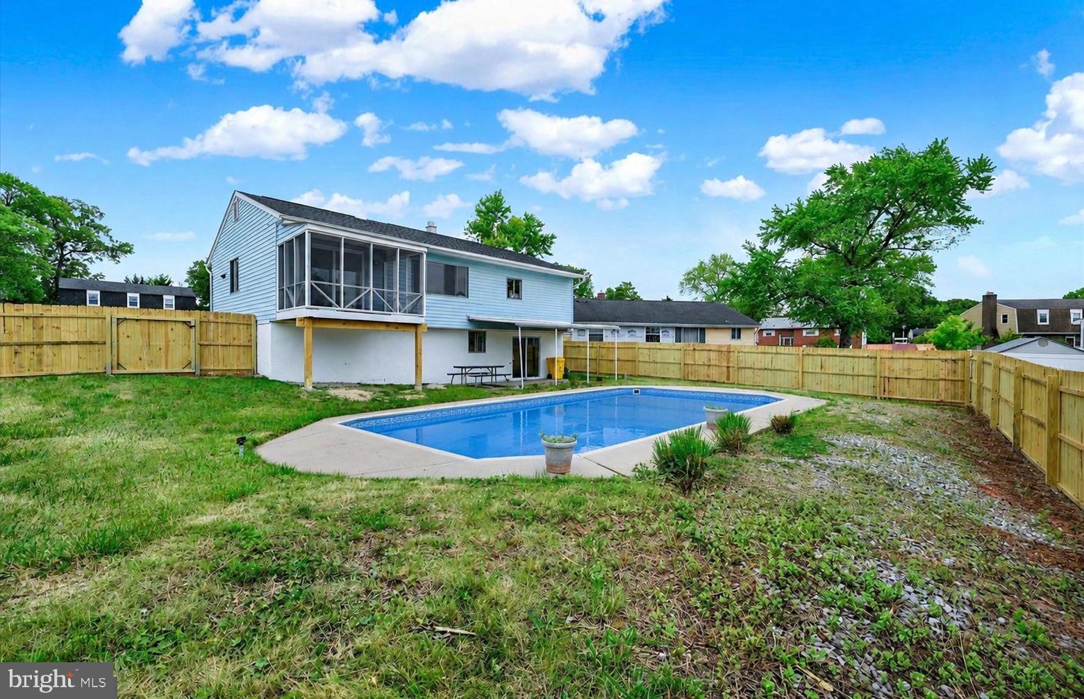 THE HIGHLANDS - Residential