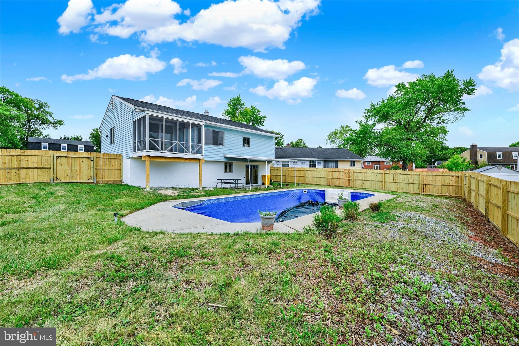 THE HIGHLANDS - Residential