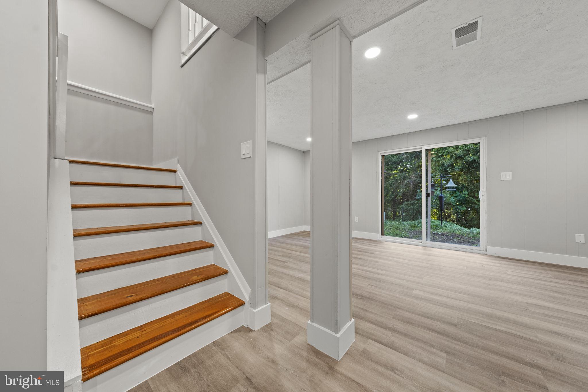 NEWINGTON FOREST - Residential