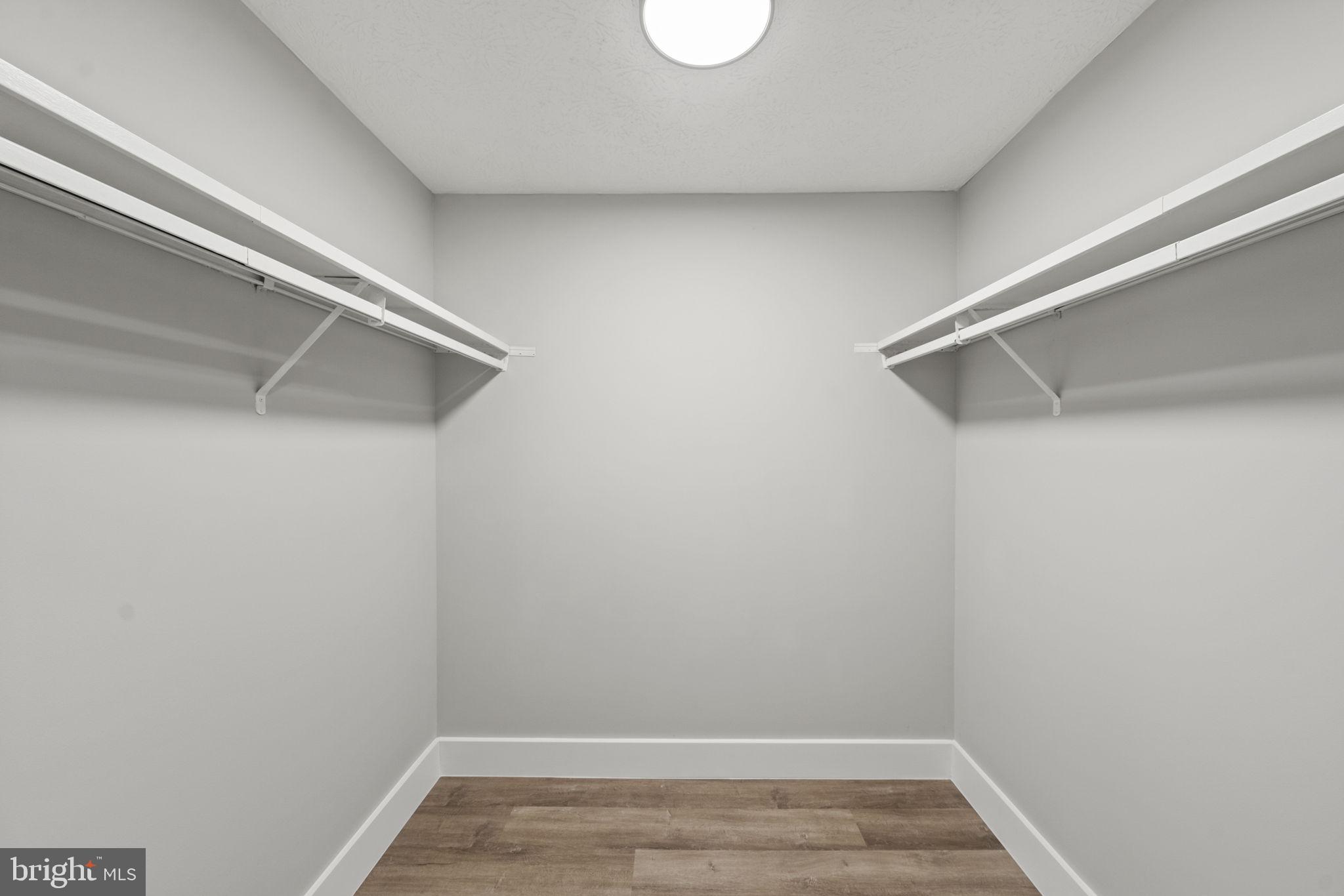 NEWINGTON FOREST - Residential