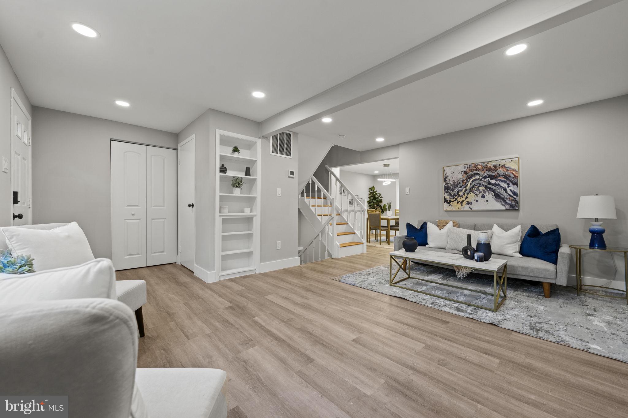 NEWINGTON FOREST - Residential