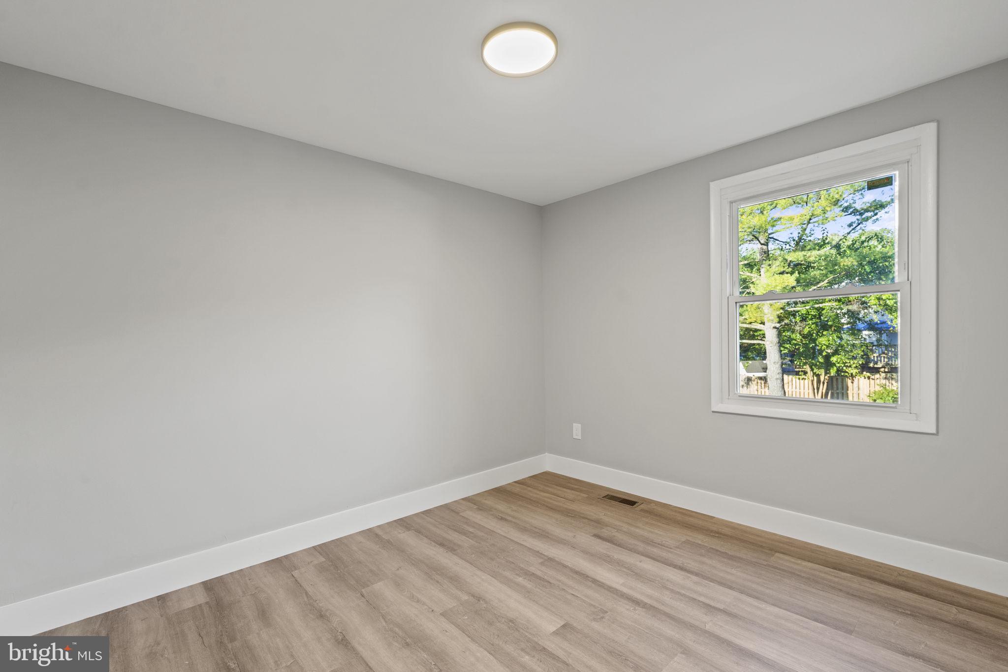 NEWINGTON FOREST - Residential