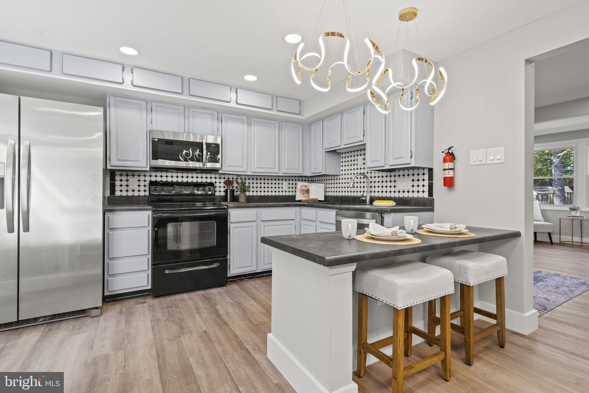 NEWINGTON FOREST - Residential