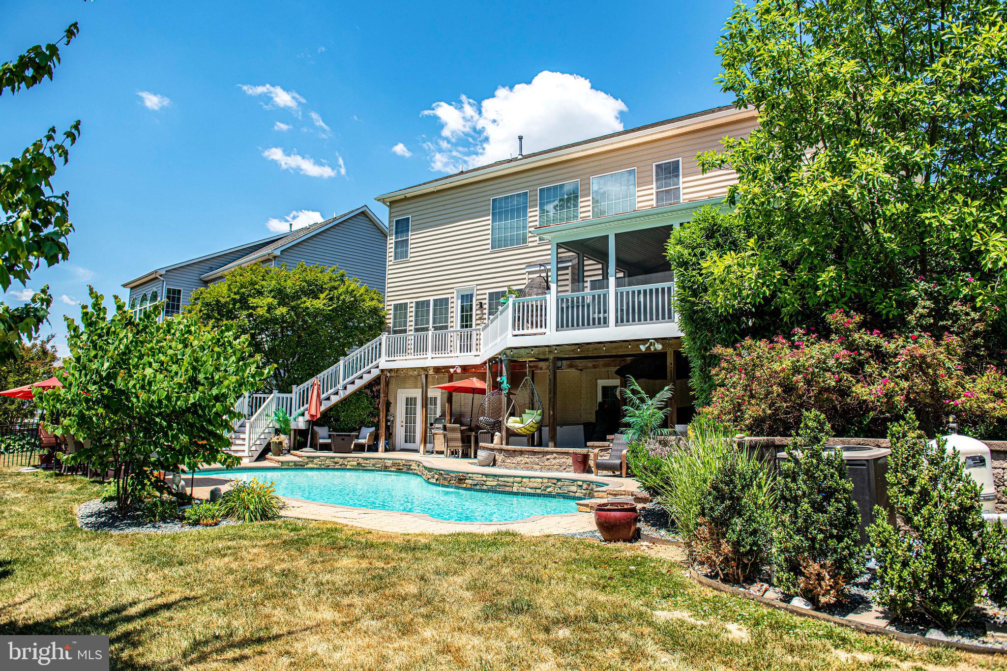 MOORES MEADOWS - Residential