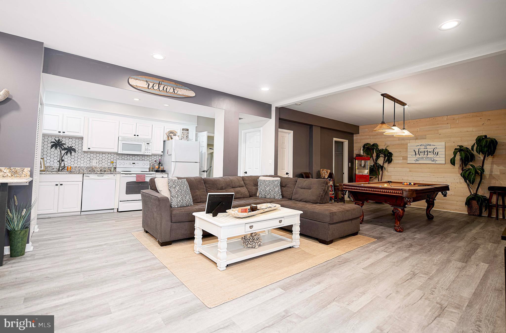 MOORES MEADOWS - Residential